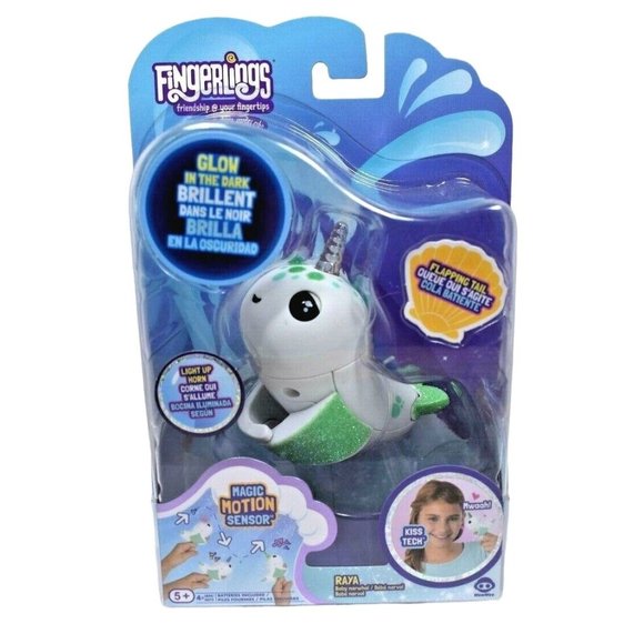 WowWee Fingerlings Raya Baby Narwhal Friendship at Your Fingertips (New) - Picture 1 of 6